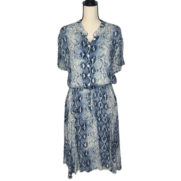 ePretty Blue Snake Print Fit n’ Flare Dress Size Large - Picture 4 of 11